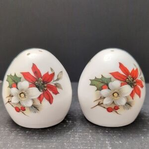 VGT, Sanford Fine Bone China Small Holiday Salt/Pepper Shakers.